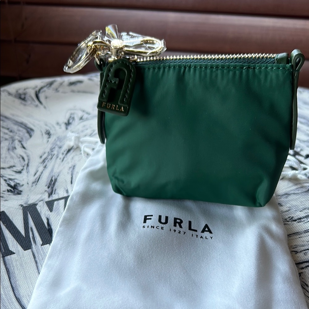 Furla Calipso Case Charm- Tessuto Nylon Padded Royal